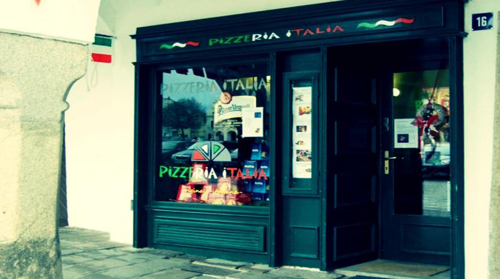 Penzion Pizzeria Тельч Екстер'єр фото